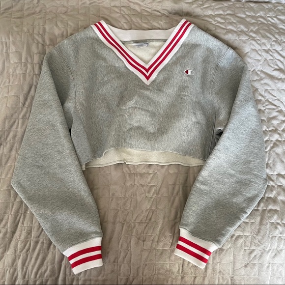 Champion Sweaters - CHAMPION preppy V-neck crop sweatshirt BNWOT